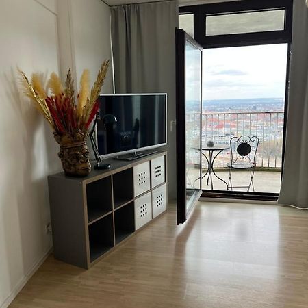Cityapartment Im 33. Stock Augsburg Exterior photo