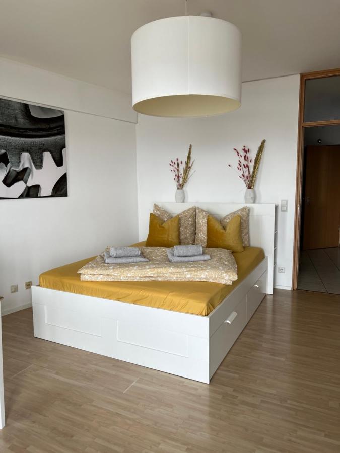 Cityapartment Im 33. Stock Augsburg Exterior photo
